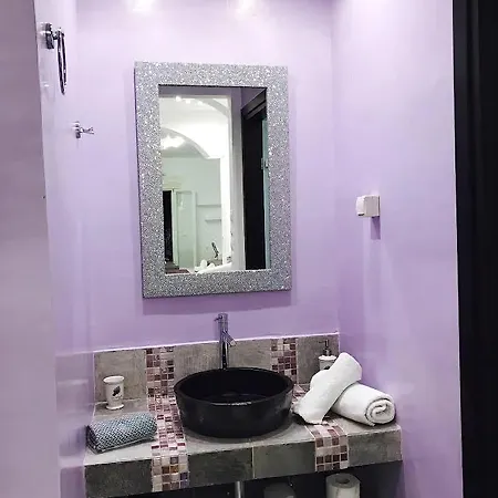 Queen Boutique Πανσιόν