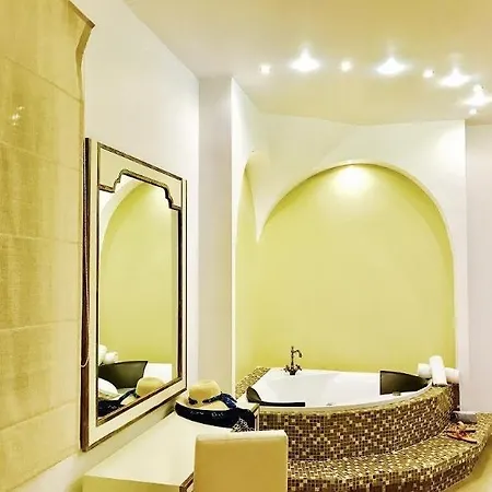 Queen Boutique Πανσιόν 3*