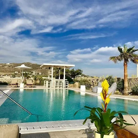 Πανσιόν Queen Boutique 3*